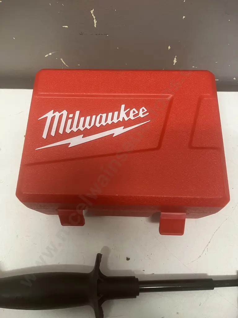 Milwaukee 18V M18 FMT Cordless Multi Tool Skin, Milwaukee Storage Box & Accessories Image 1++