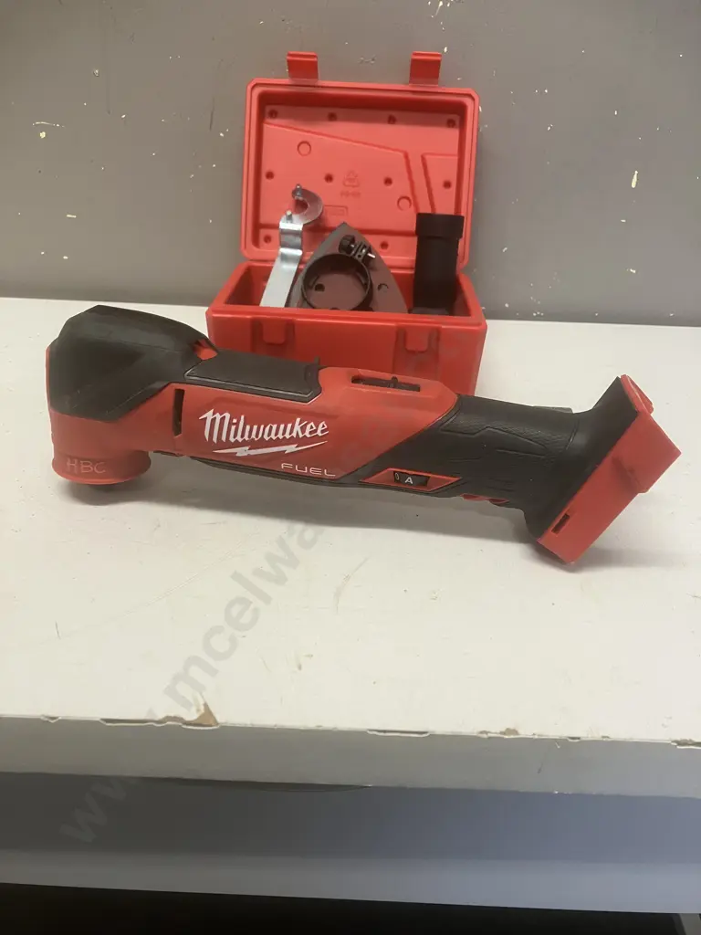 Milwaukee 18V M18 FMT Cordless Multi Tool Skin, Milwaukee Storage Box & Accessories Image 1++