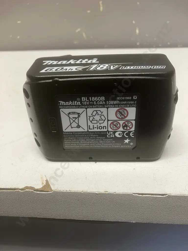 Makita 18V 6.0Ah Battery BL1860B Image 1++