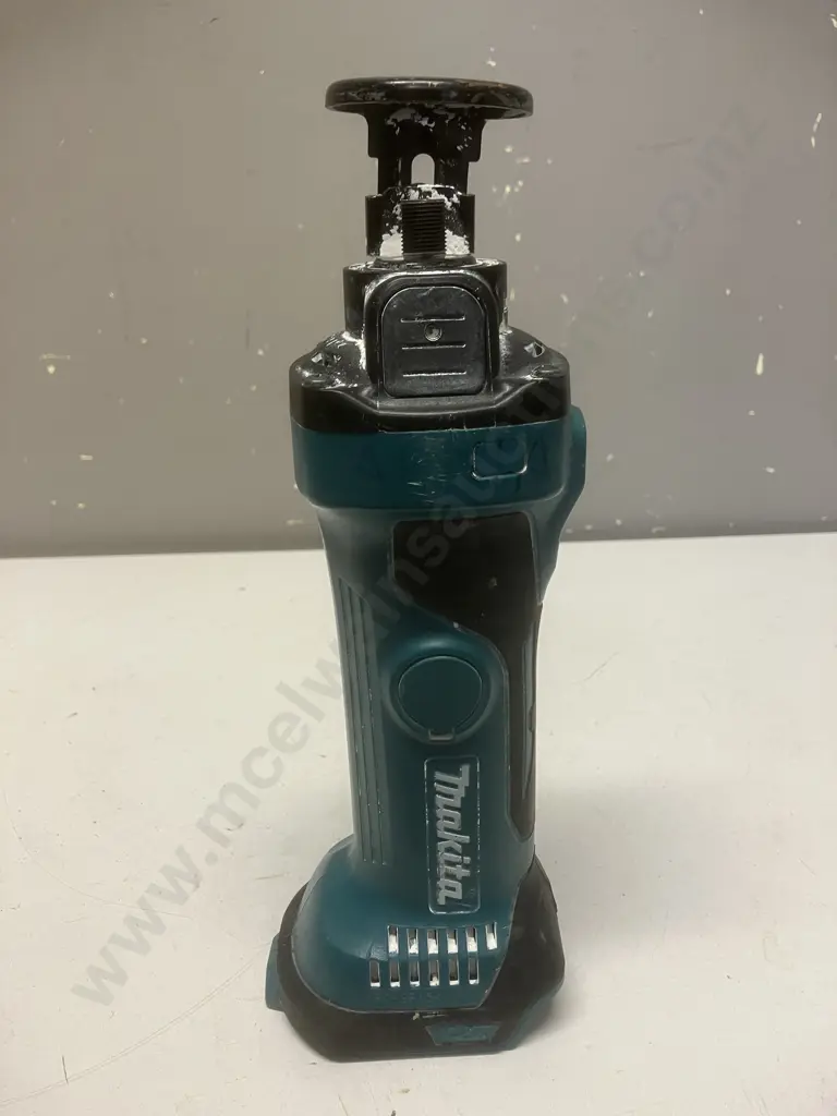 Makita DCO180 18V LXT Cordless Cut Out Tool - Skin Only Image 1++