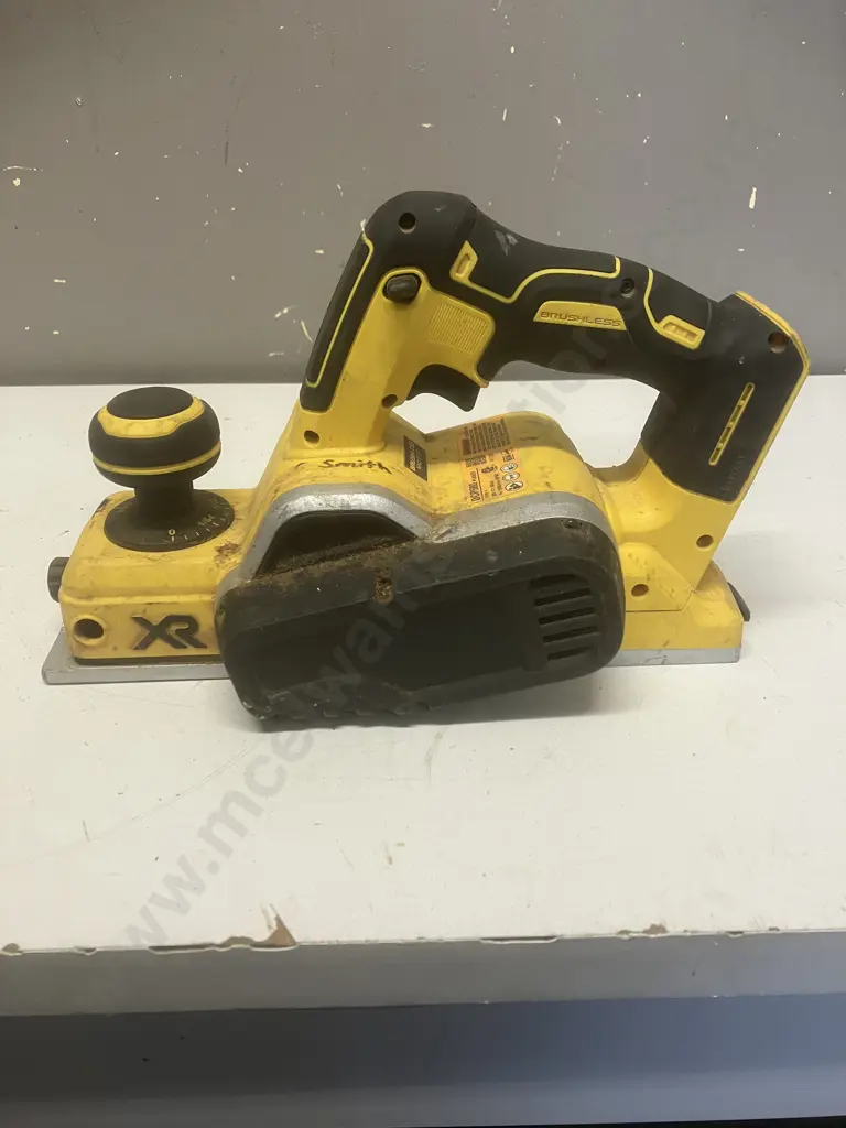 DeWalt Planer DCP580 Cordless Brushless 20V Max - Skin Only Image 1++