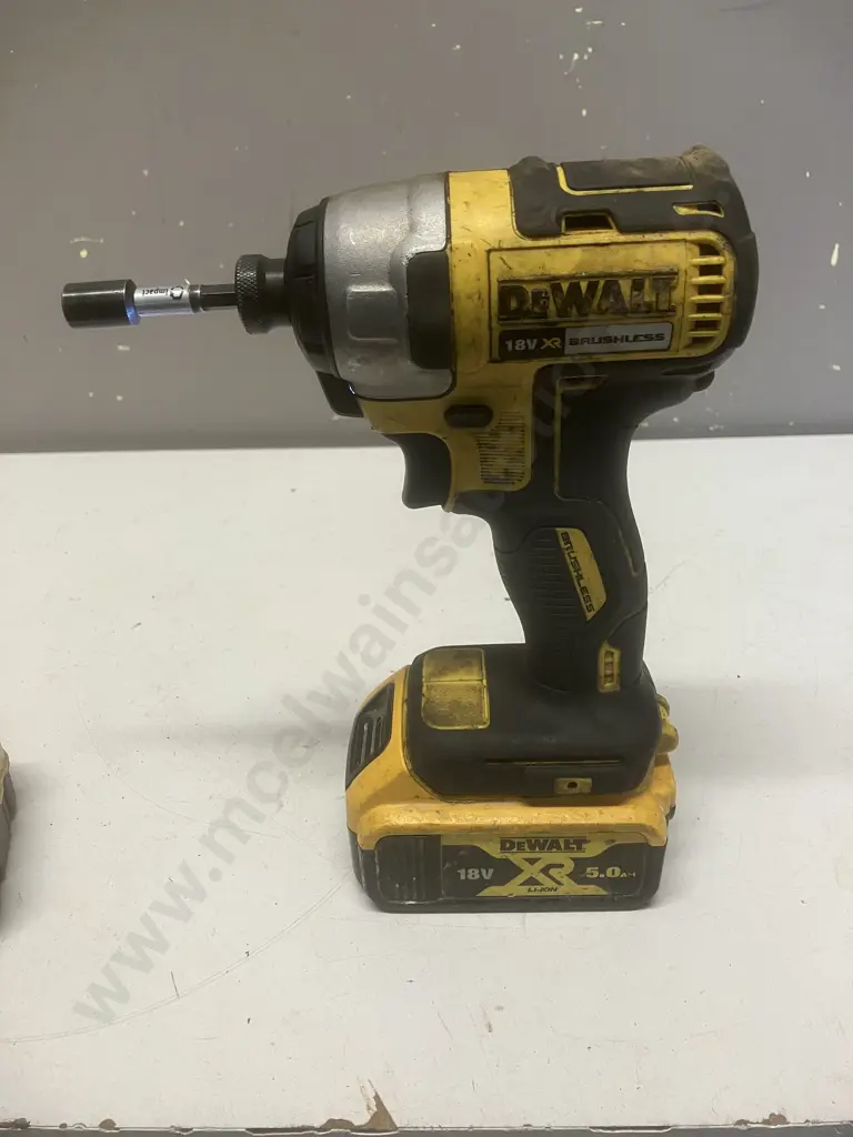 DeWalt DCF787 18V XR Cordless Brushless Impact Driver With 5.0Ah Battery & Box With Bits (No Charger) Image 1++