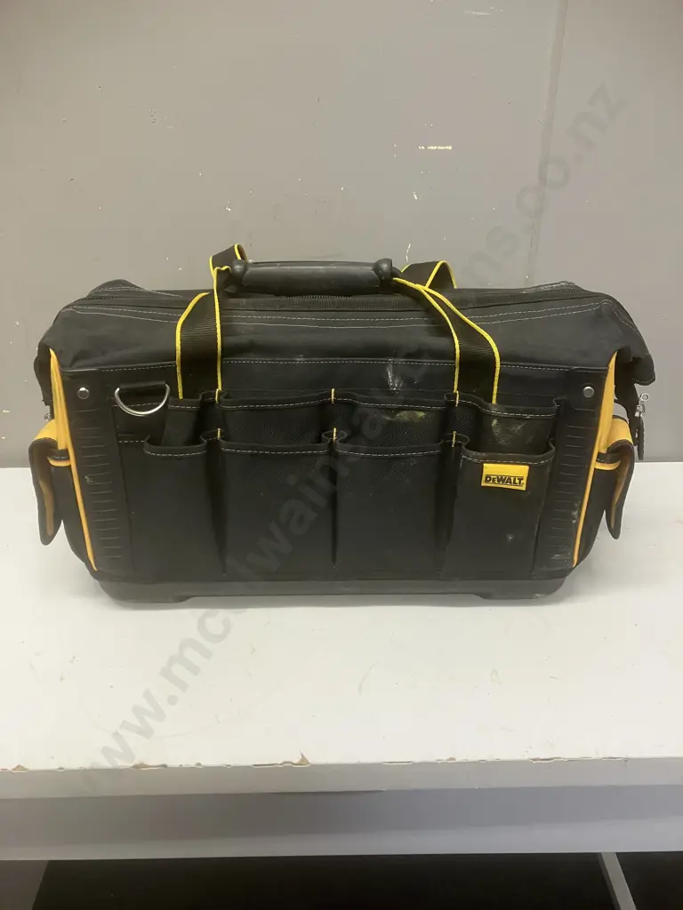 DeWalt Open Mouth Tool Bag Image 1++