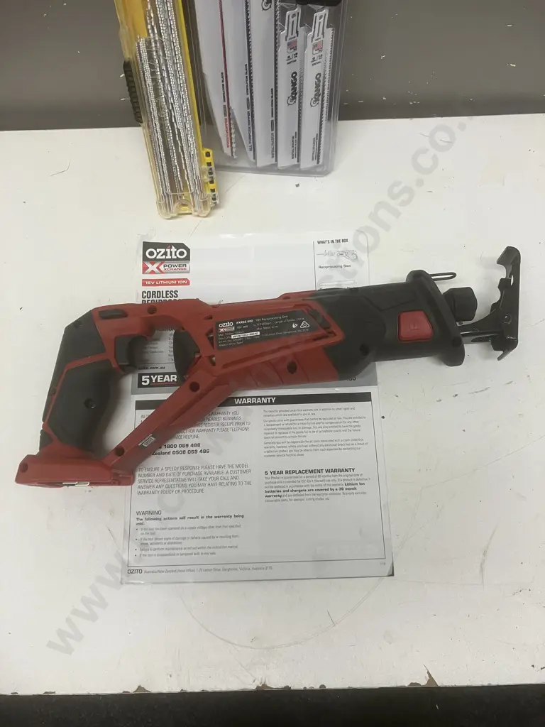 Ozito 18V PXRSS-400 Reciprocating Saw Skin Only With Manual & Blades Image 1++
