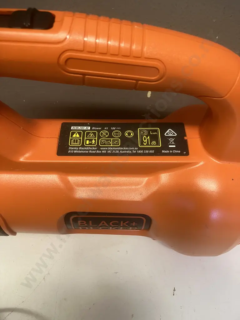 Black & Decker 18V BCBL200-EX Blower With 4.0Ah Battery, Charger & Instructions Image 1++