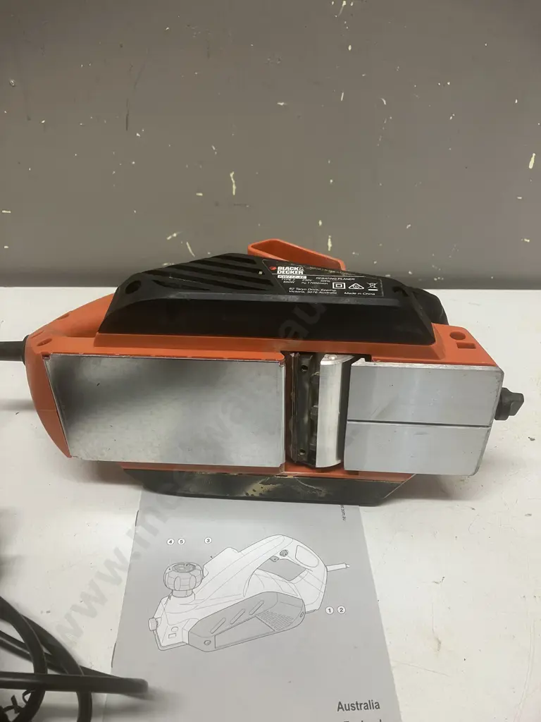 Black & Decker 650W Rebating Planer - Type 2 KW712-XE With Manual Image 1++