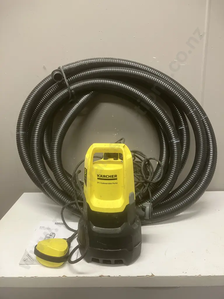 Karcher Submersible Dirty Water Pump SP 5 Dirt With Manual & Hose Image 1++