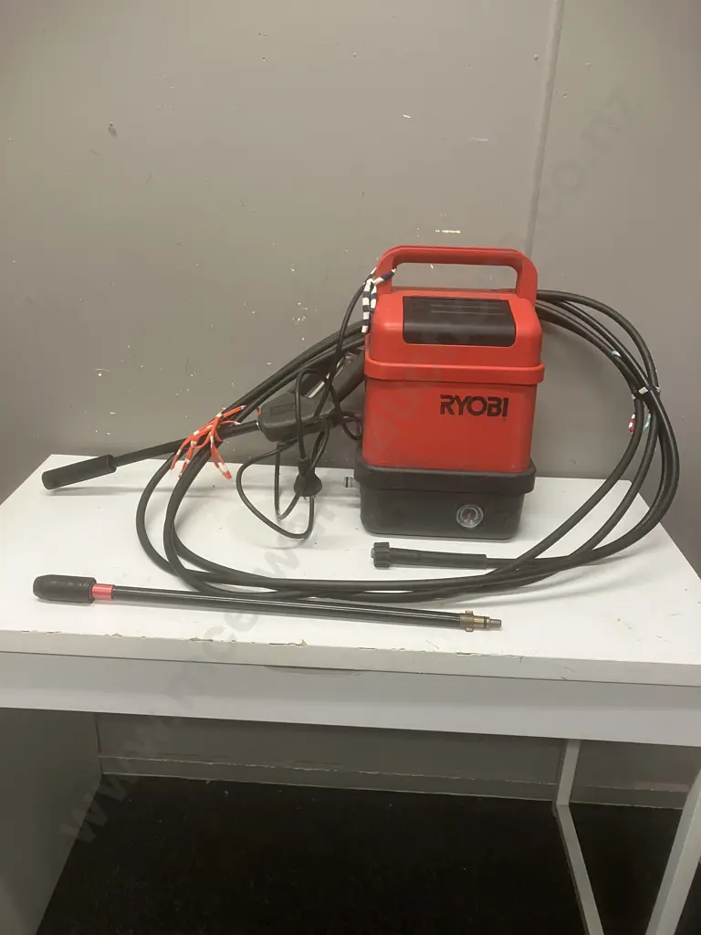 Ryobi Hobby 100-1 Pressure Washer Image 1++