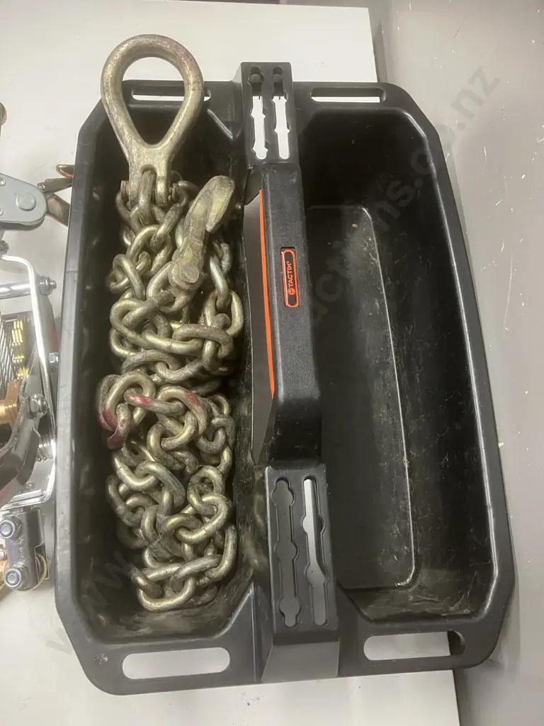 Hand Winch Cable Puller With Snig Chain & Tactix Tool Tote Image 1++