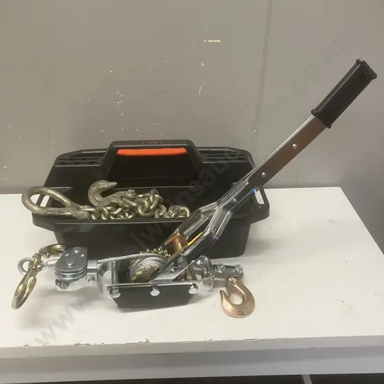 Hand Winch Cable Puller With Snig Chain & Tactix Tool Tote