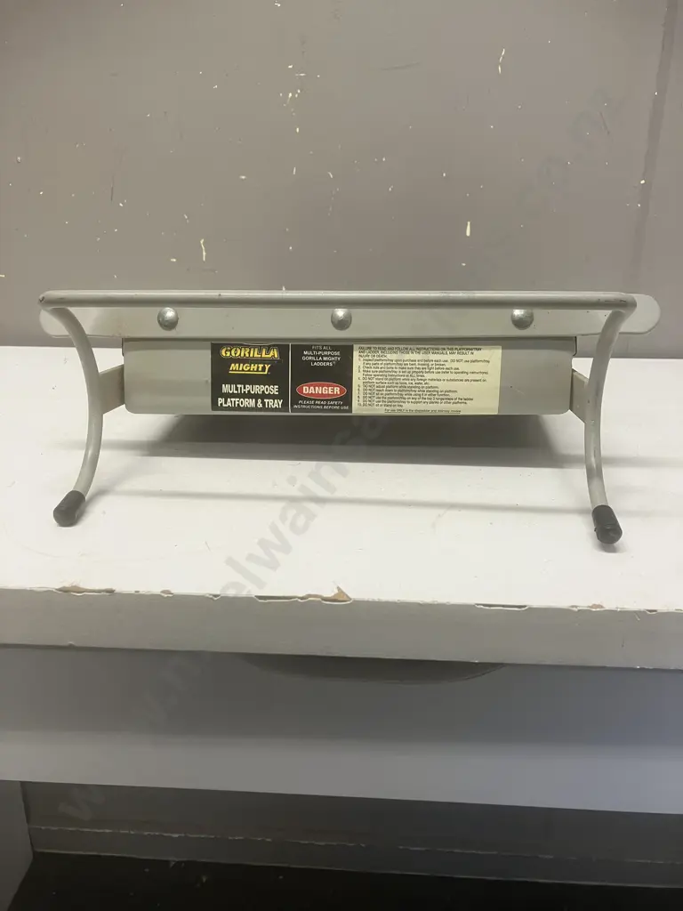Gorilla Mighty Ladders Multi-Purpose Platform & Tray Image 1++