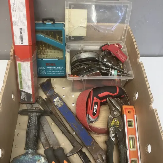 Box Lot - Tools, Discs, PrybBars Etc