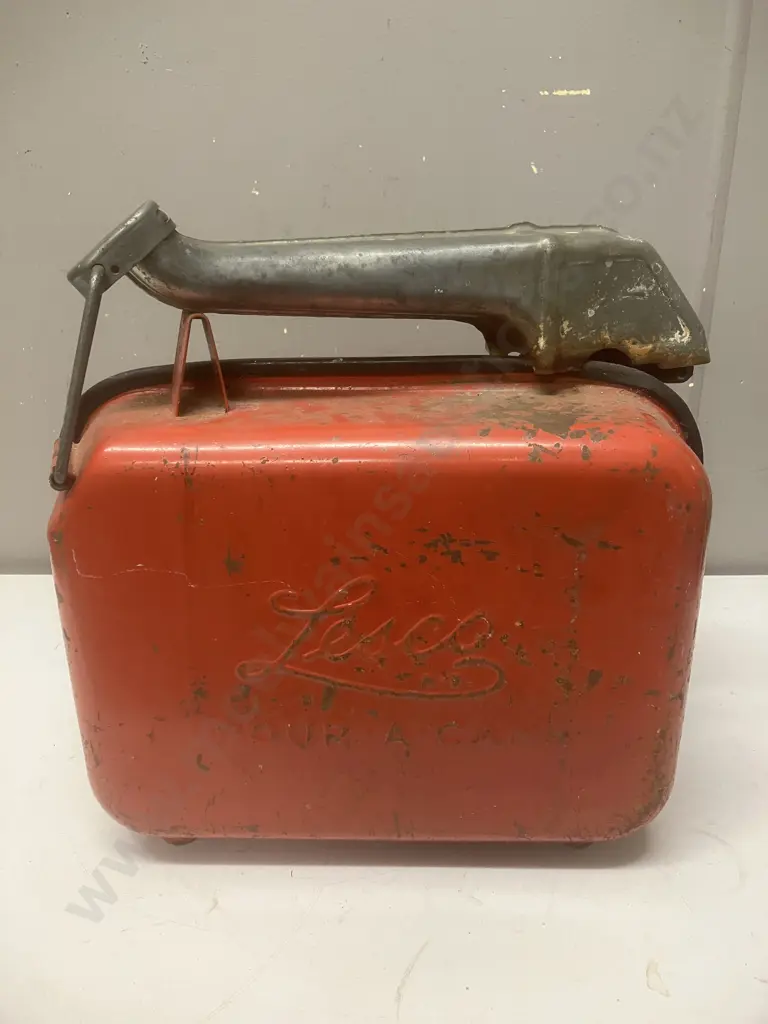 Vintage Lesco Pour-A-Can Image 1++