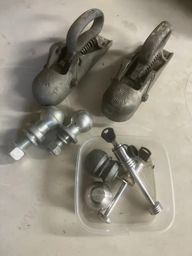 Trailer Coupling Locks, Tow Balls, Couplings Image 1++