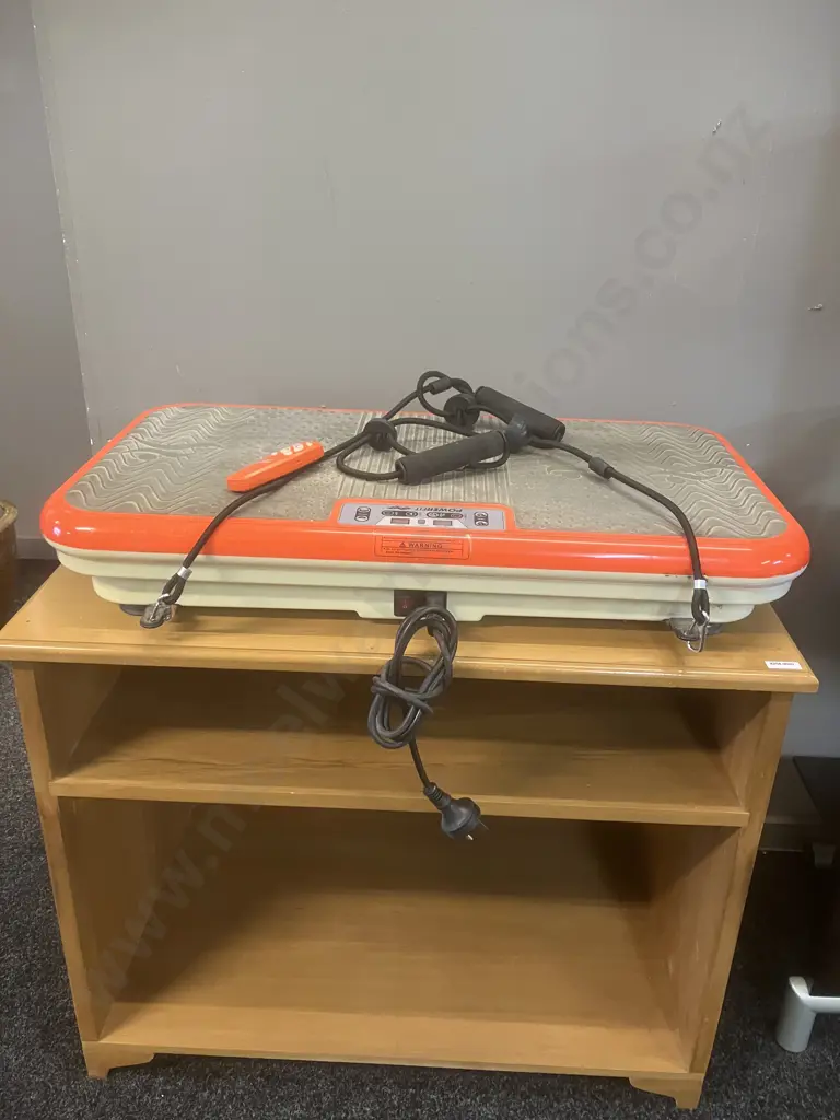 Powerfit E380 Vibrating Platform Gym/Exercise Machine With Remote Control Image 1++