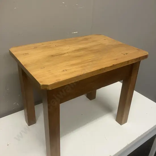 Solid Wood Side Table. H40 W50.5 D34cm