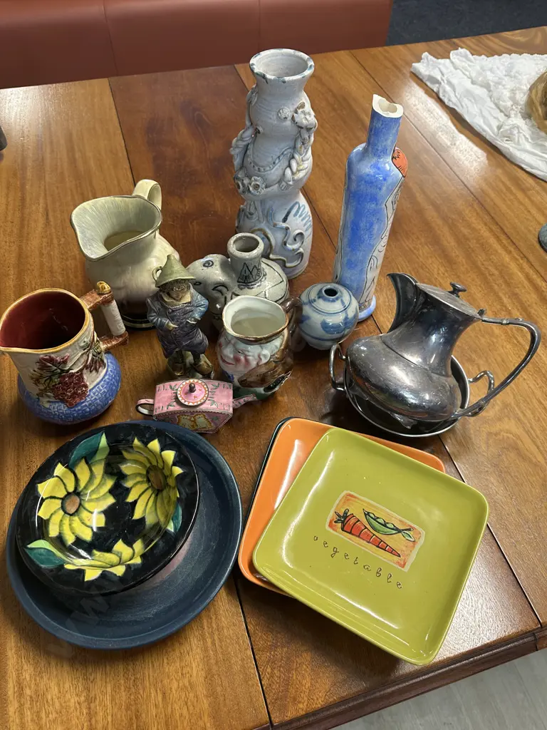 Assorted China & Pottery Items (as found) Image 1++