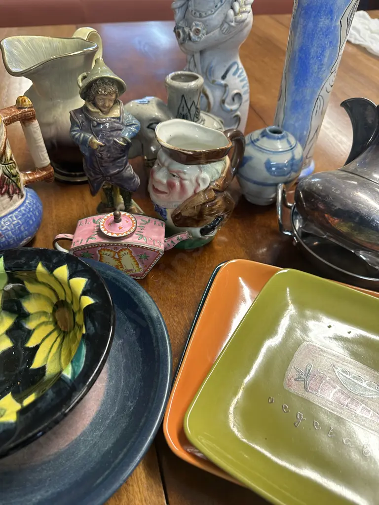 Assorted China & Pottery Items (as found) Image 1++