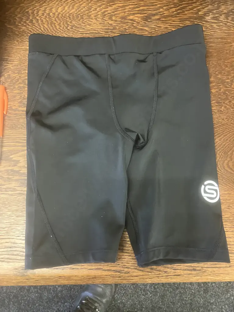 Skins Series 1 Youth Half Tights - Black (New) Image 1++