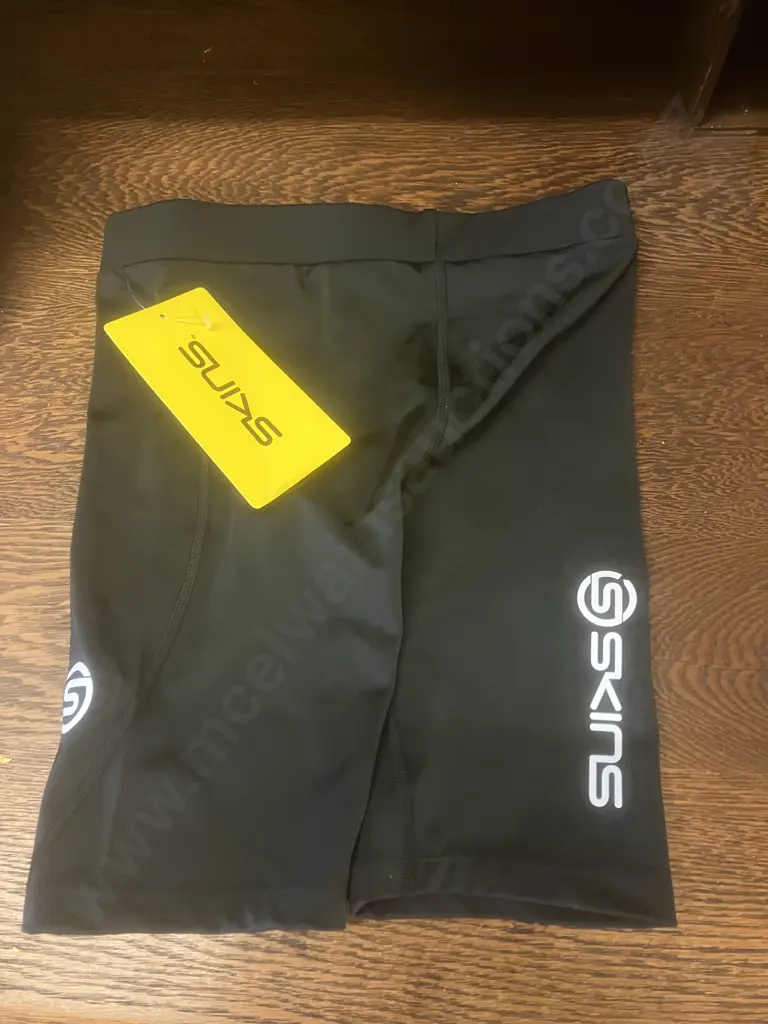 Skins Series 1 Youth Half Tights - Black (New) Image 1++