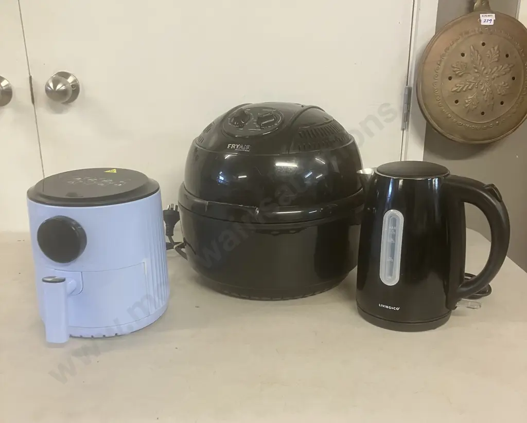 Fryair Turbo Air Fryer, Anko Air fryer, Living & Co Cordless Jug Image 1++