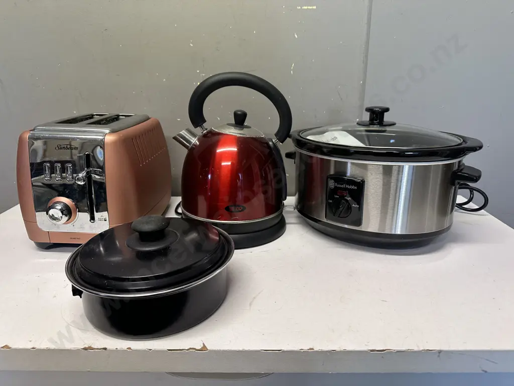 Kitchen Appliances Including Russell Hobbs 3.5L Slow Cooker, Zip Electric Jug  Etc Image 1++