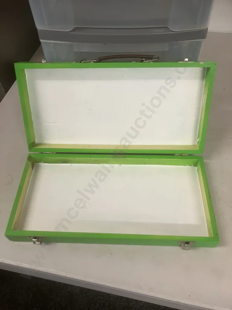 2 x Plastic Drawer Units & Wooden Case Image 1++