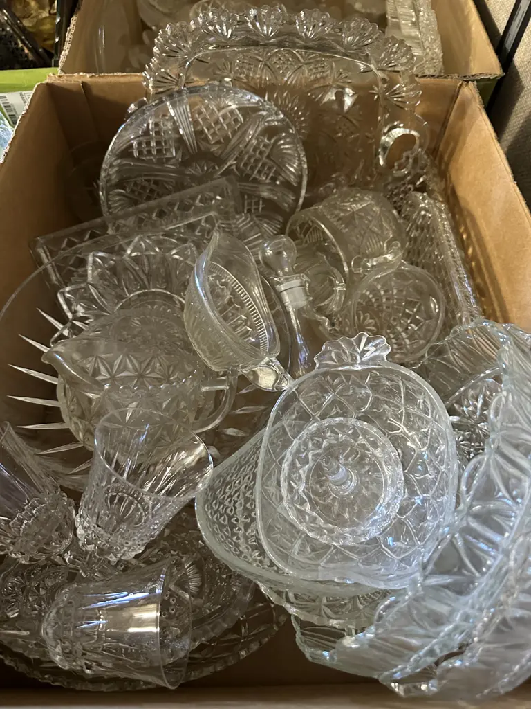 Assorted Vintage Glassware Image 1++