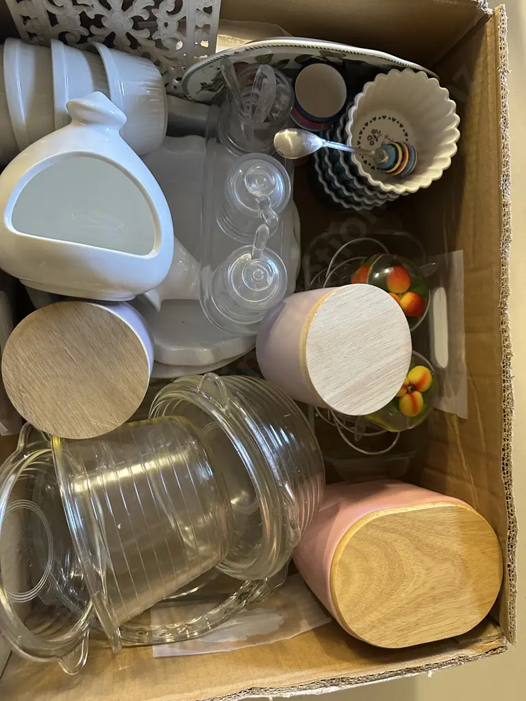 Box Lot Of Canisters, Lidded Glass Bowls, Condiment Sets Etc Image 1++