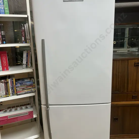 Fisher & Paykel Active Smart Fridge Freezer 373litres