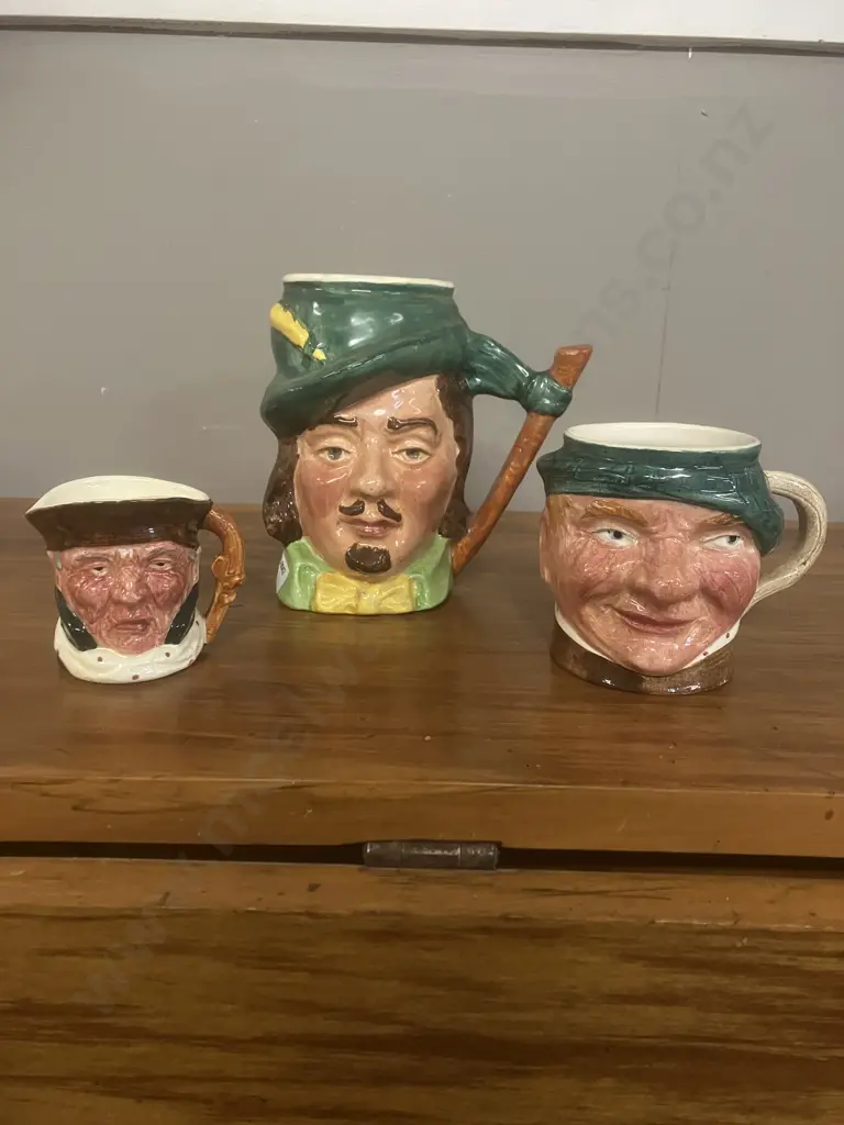 Vintage Lancaster Sandland England Character Jugs x 3 - Robin Hood, Highwayman & Jock, (1944 - 1968) Image 1++