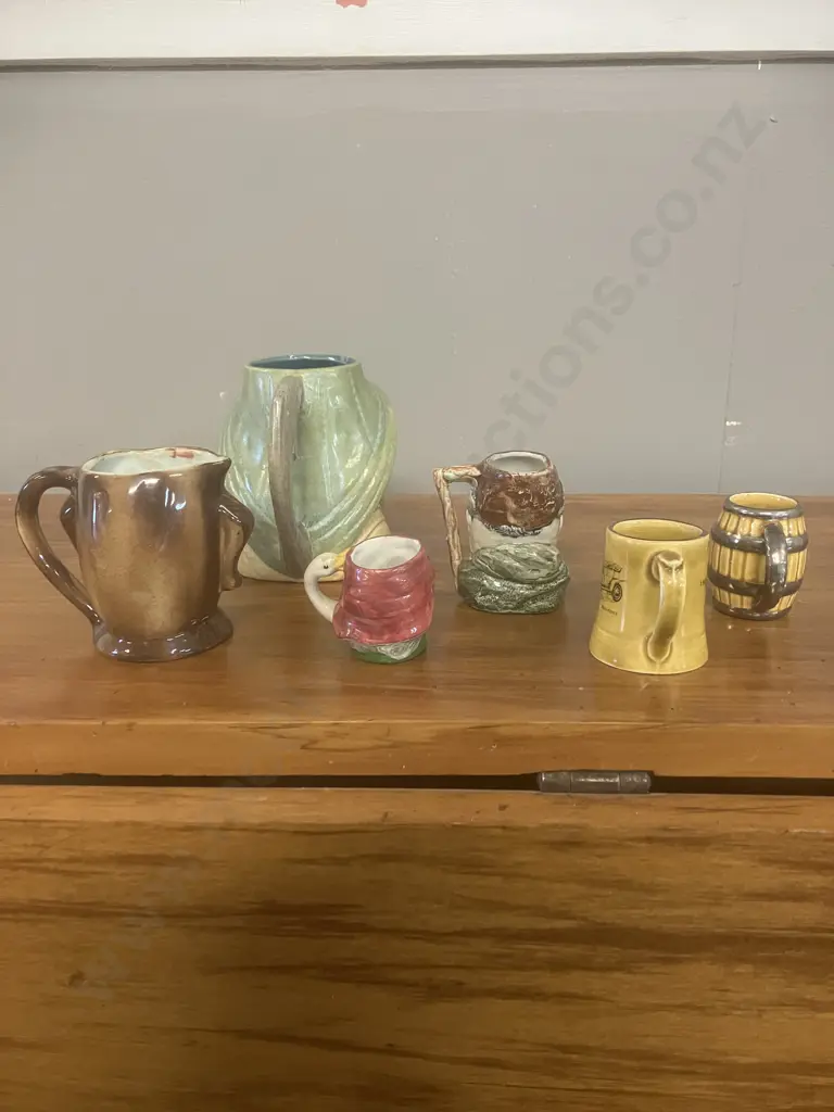 Character Jugs & Wade Mugs Image 1++