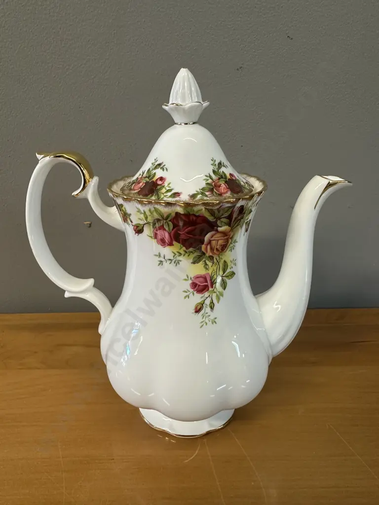 Royal Albert Old Country Roses Bone China Coffee Pot H23cm Made In England 1962-1973 Image 1++
