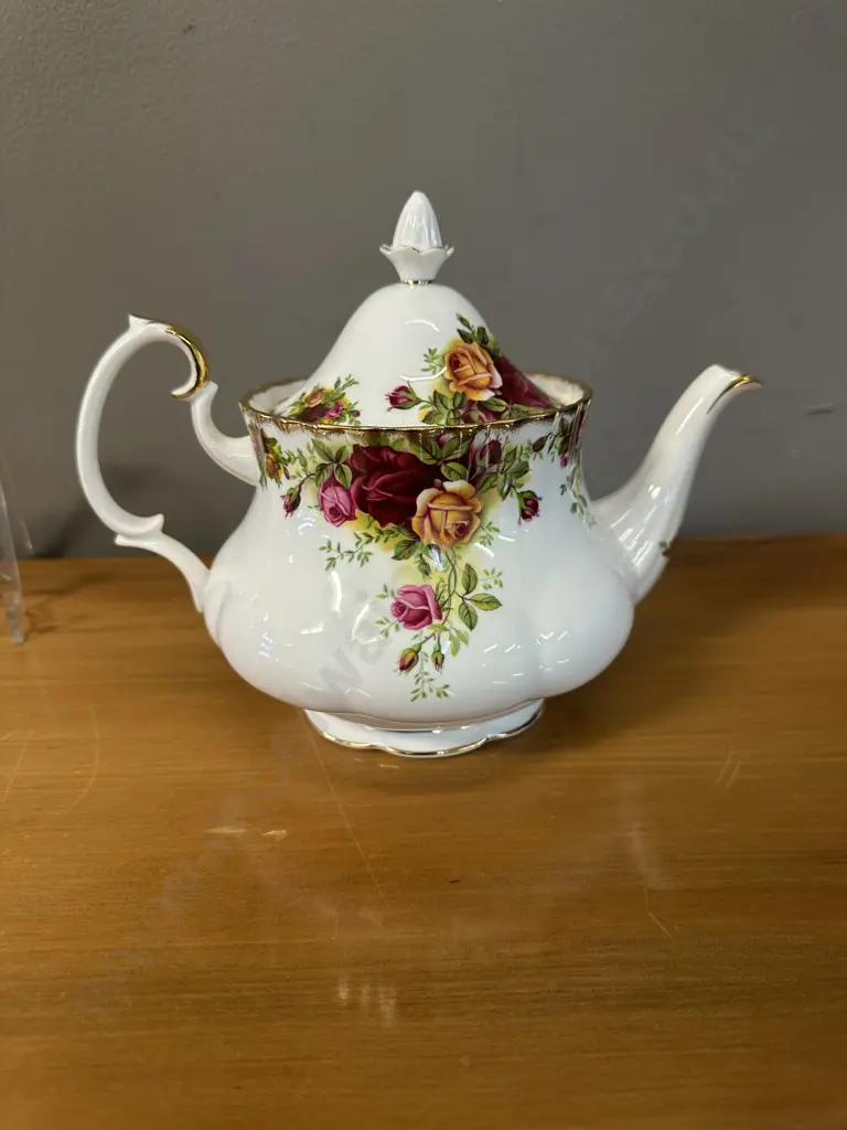 Royal Albert Old Country Roses Bone China Teapot & Matching Trivet H16cm. Made In England 1962-1973 Image 1++