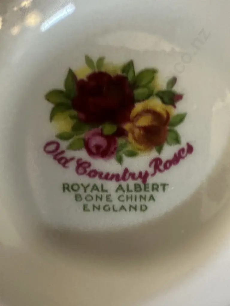 Royal Albert Old Country Roses Bone China Trios X6 With Spare Cup Made In England 1962-1973 Image 1++