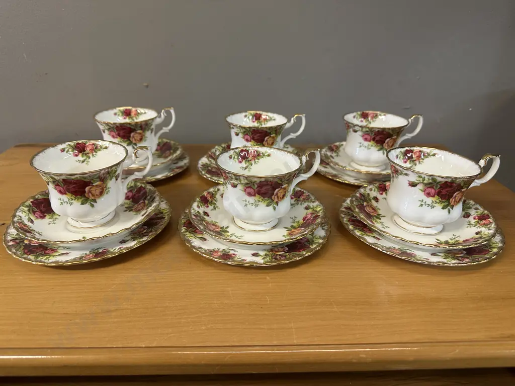 Royal Albert Old Country Roses Bone China Trios X6 With Spare Cup Made In England 1962-1973 Image 1++