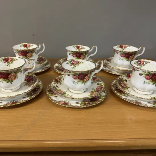Royal Albert Old Country Roses Bone China Trios X6 With Spare Cup Made In England 1962-1973