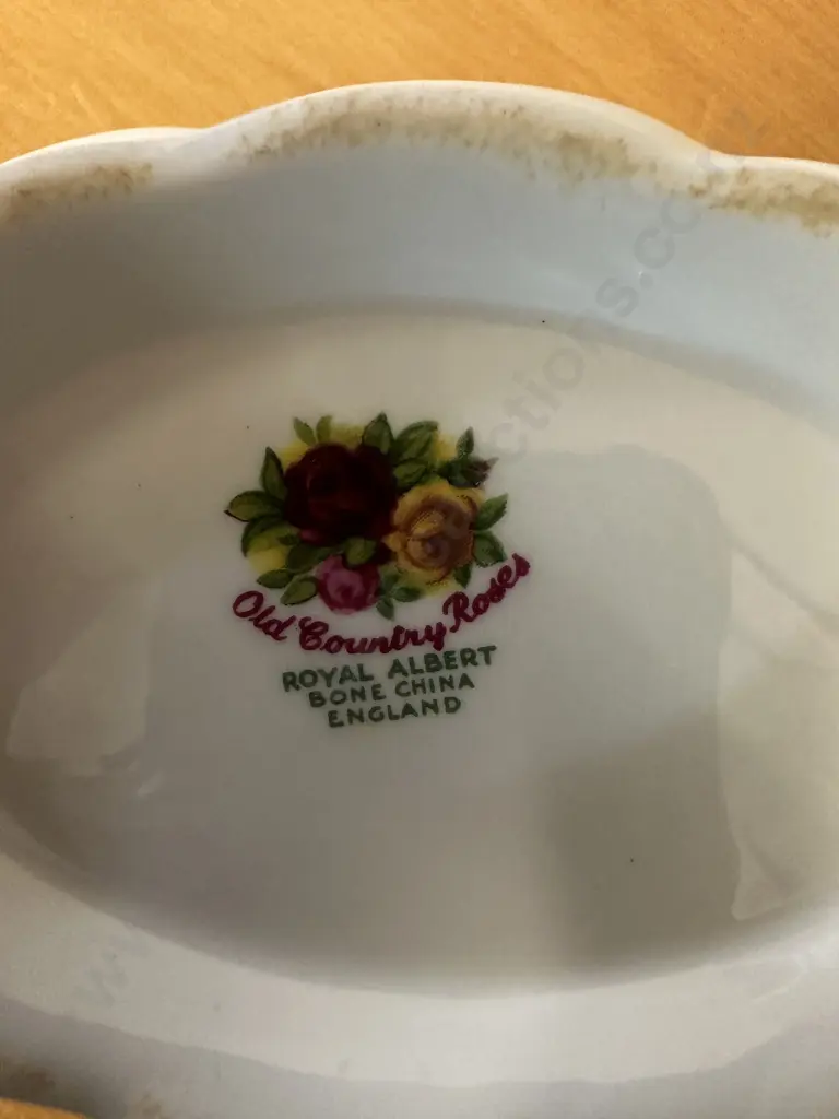 Royal Albert Old Country Roses Bone China Gravy Boat & Under Plate Made In England 1962-1973 Image 1++