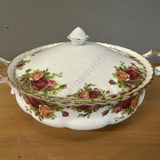 Royal Albert Old Country Roses Bone China Lidded Vegetable Tureen Made In England 1962-1973