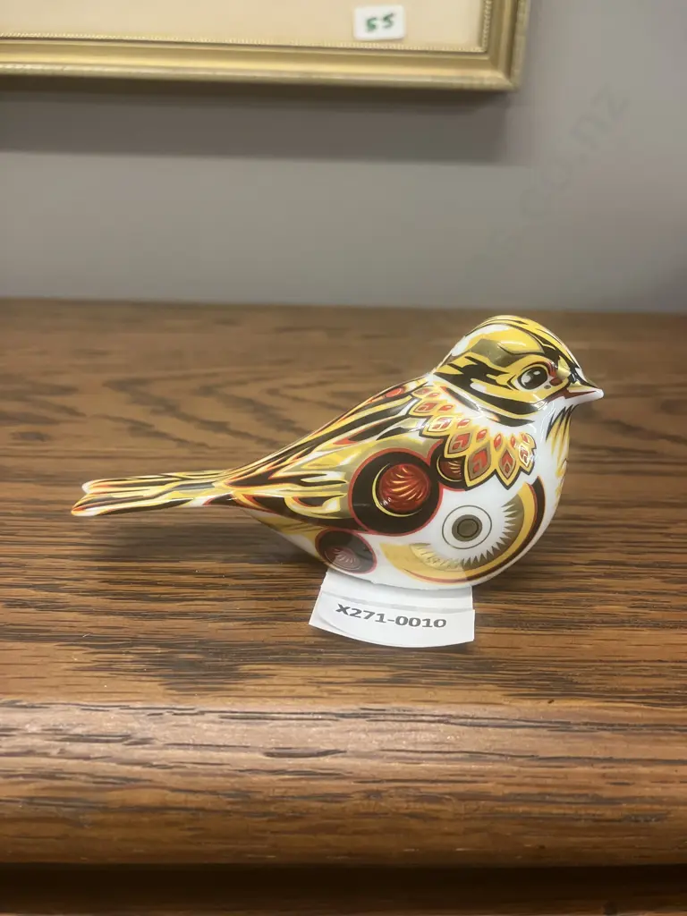 Royal Crown Derby "Yellowhammer' Paperweight 2013 22k Gold Imari Bone China, Gold Stopper Image 1++