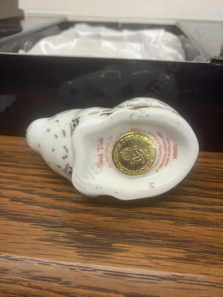Royal Crown Derby Bank Vole Paperweight 2004 22k Gold Imari Bone China Figurine, Gold Stopper, Guild Exclusive With Box Image 1++