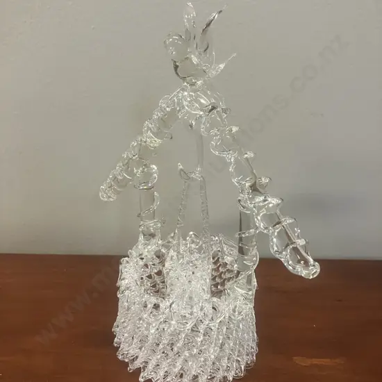 Vintage Spun Glass Wishing Well. 15cm