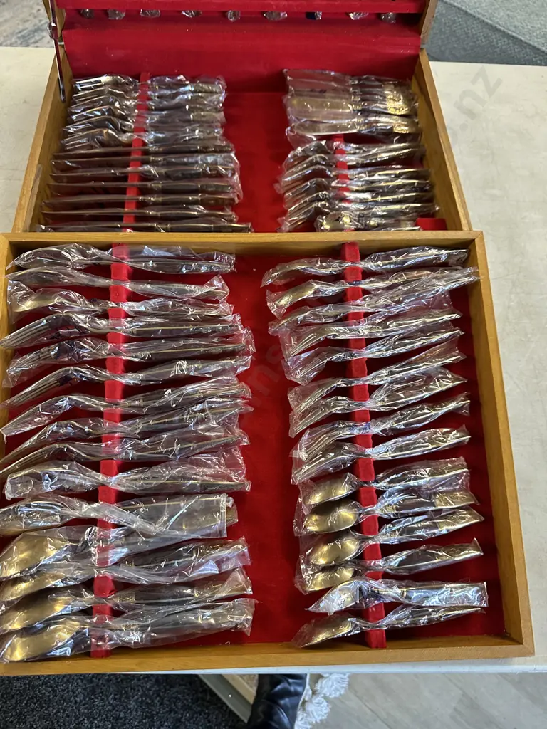 New Canteen Of Vintage Midcentury Brass & Teak Siam Cutlery Image 1++