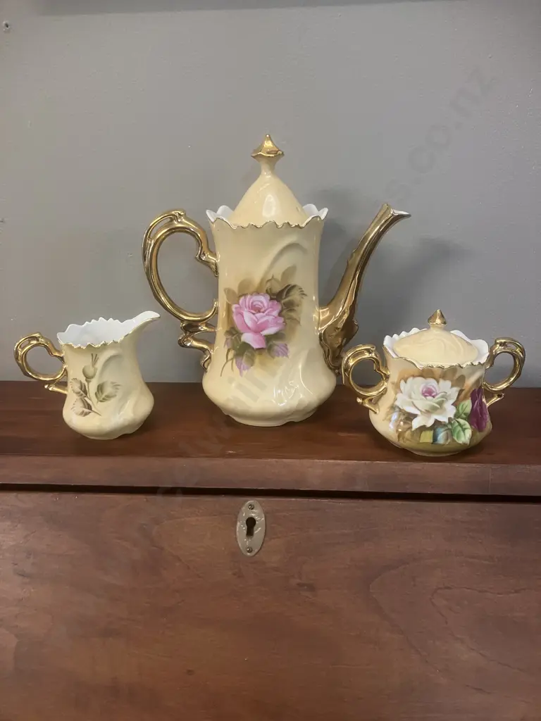 Vintage Gainsborough Japan Porcelain Coffee Pot, Creamer & Sugar Bowl (Creamer Repaired) Image 1++