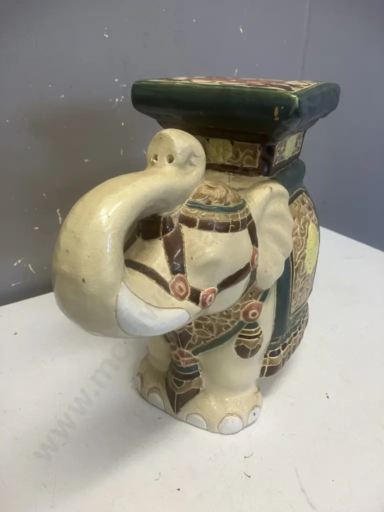 Ceramic Elephant Plant Stand. 29cm Image 1++