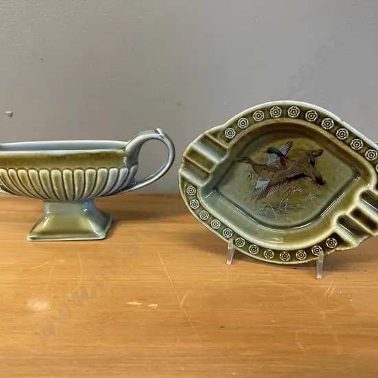Wade Porcelain Ashtray Pheasant In Flight & Ribbed Oval Double Handled Posy Bowl