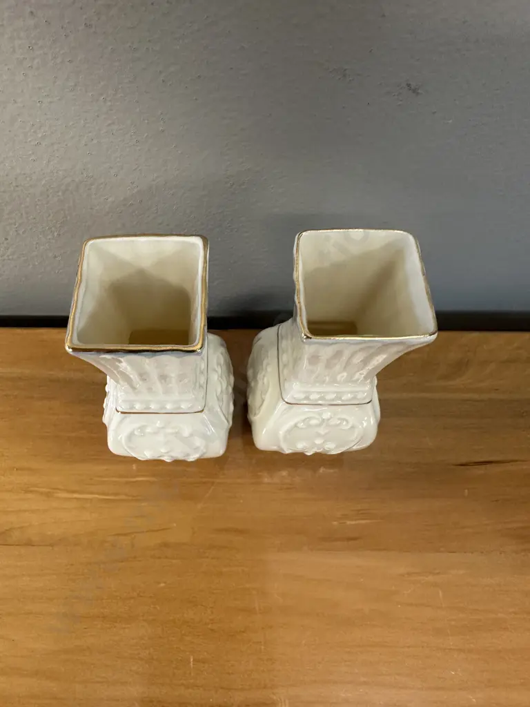 Pair Of Belleek 'Toy Panel' Bud Vases H10cm. Image 1++