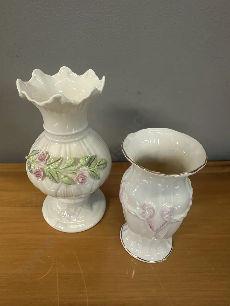 Belleek Ribbon Spill Vase & Georgian Shell Violet Vase Image 1++