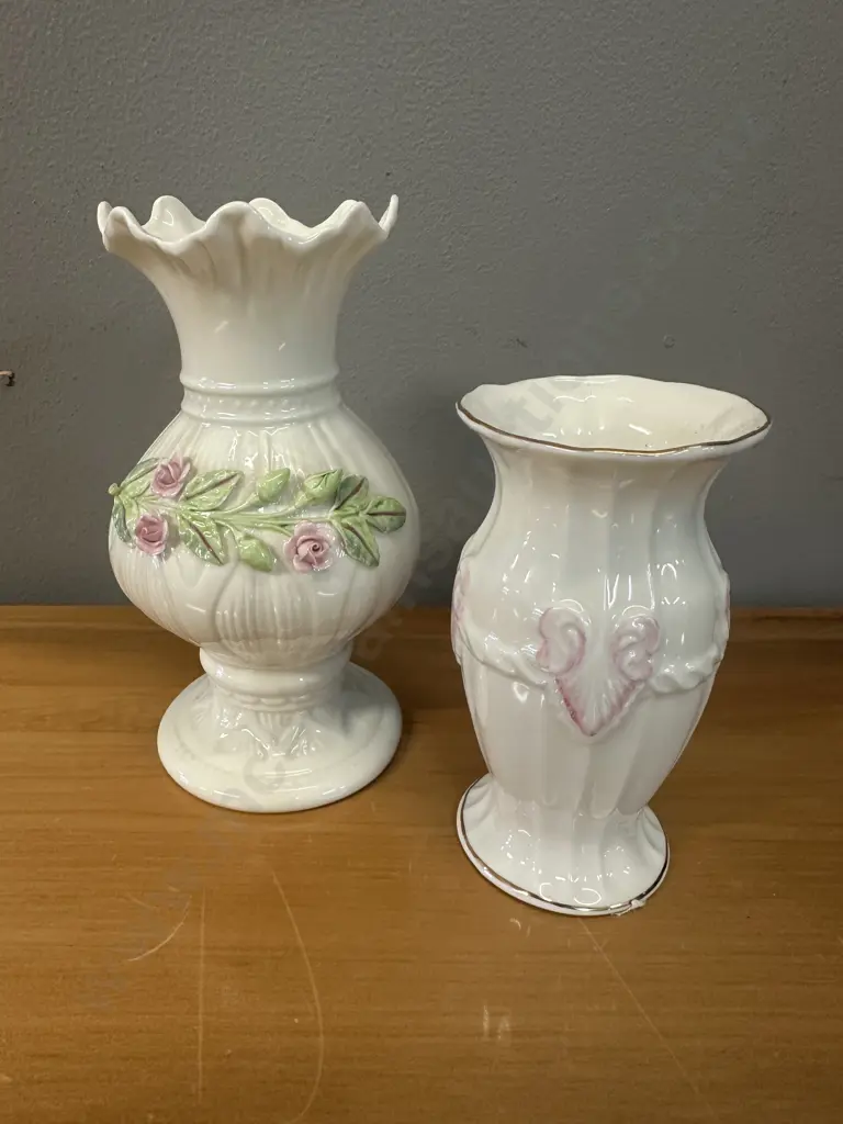 Belleek Ribbon Spill Vase & Georgian Shell Violet Vase Image 1++
