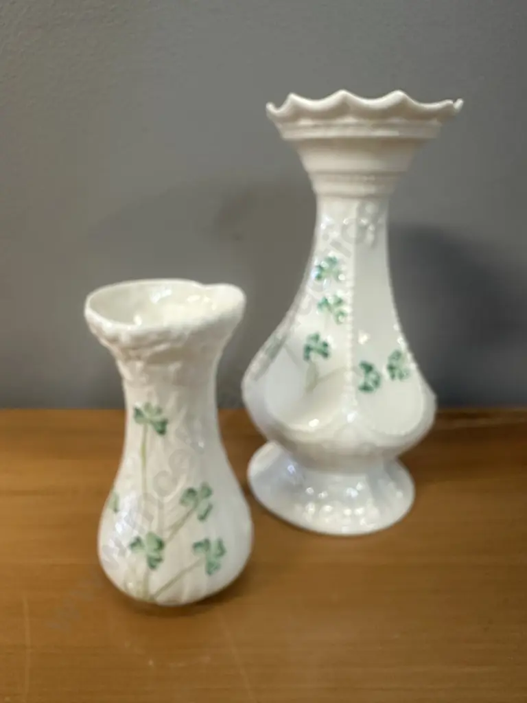 Belleek Irish Porcelain Island Vase With Shamrocks & Daisy Toy 1934 Spill Vase Image 1++